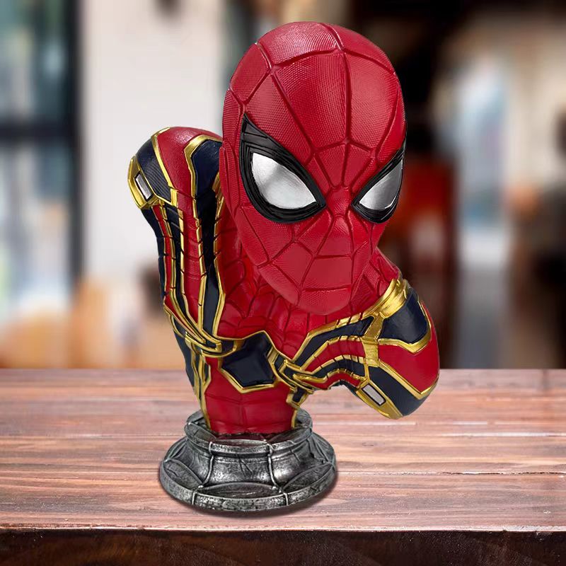 Spider-Man: Iron Spider -Premium Collector’s Bust™ - Atelier Home™