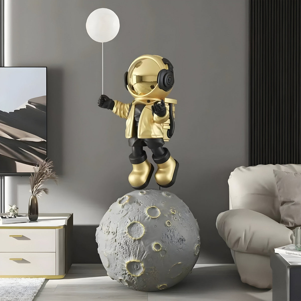 Large Celestial Gold Astronaut Balloon Moonwalk Sculpture - 140cm - Atelier Home™